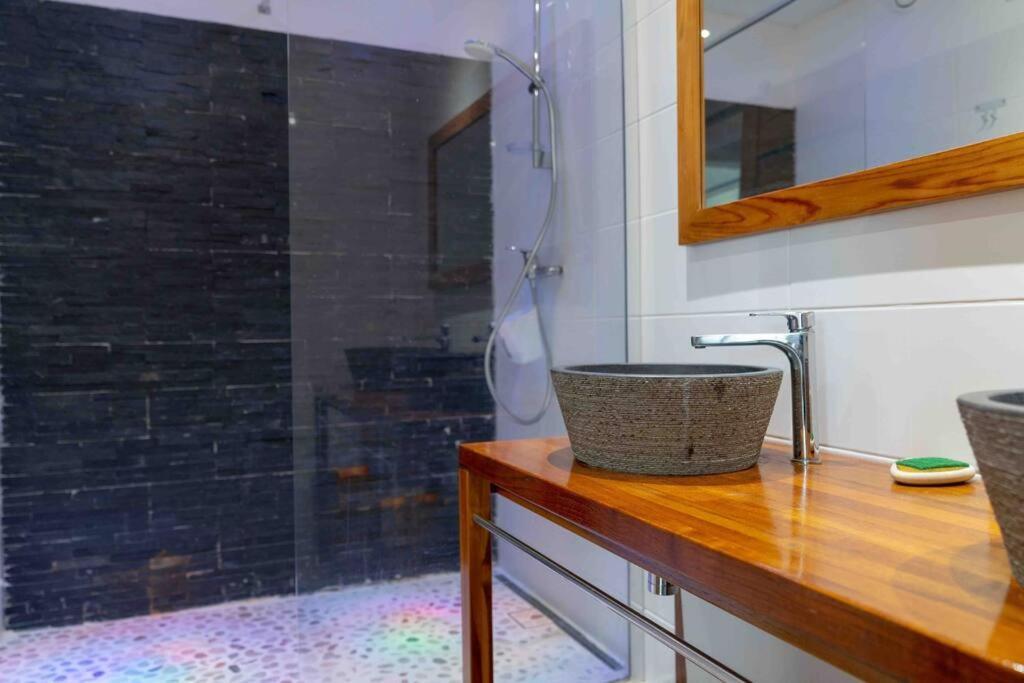 Blue Lagoon Appart En Residence Acces Plage Le Gosier  Esterno foto